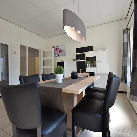 Luxury House In South Limburg , Cleaning Included Nyaraló Walem