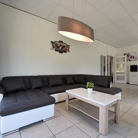 Luxury In Limburg With Bubble Bath, Cleaning Included Walem