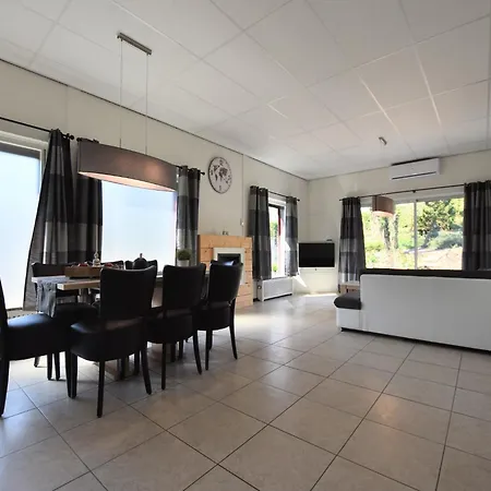 Nyaraló Luxury House In South Limburg , Cleaning Included *